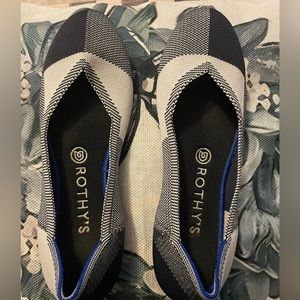 Rothy’s Captoe Buffalo Plaid Black Cream Sz. 8